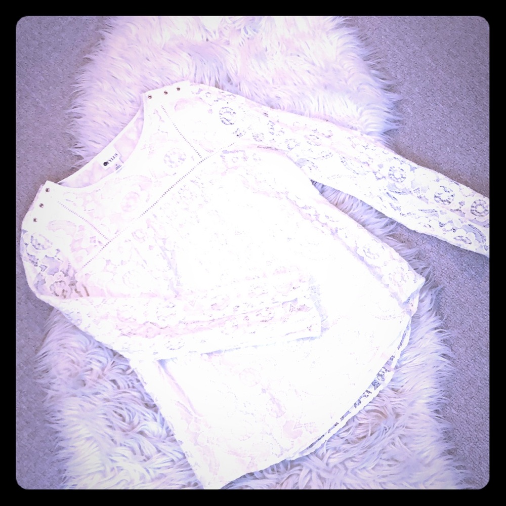 Gorgeous Cream Lace Blouse